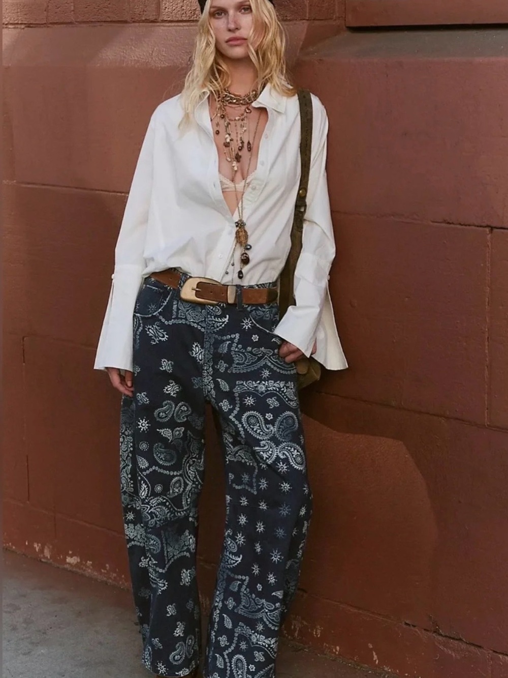 NWT We The Free Women Jeans 27 Blue Denim Paisley Good Luck Printed Barrel Jeans